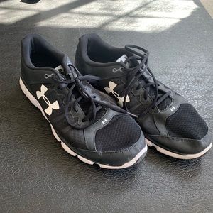 Under Armour Assert 6